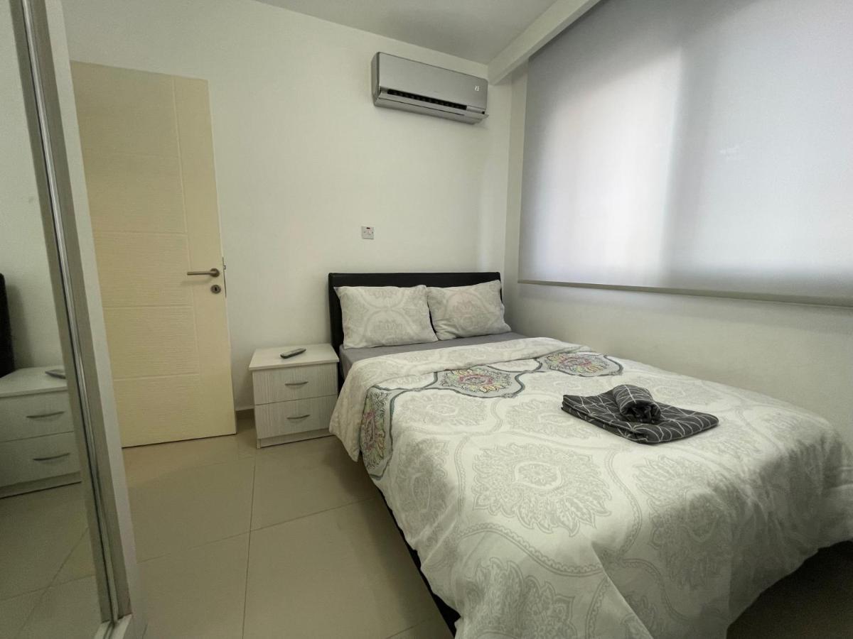 Girne Merkez Cozy 2+1 Daire Wifi +Netflix Apartment Luaran gambar