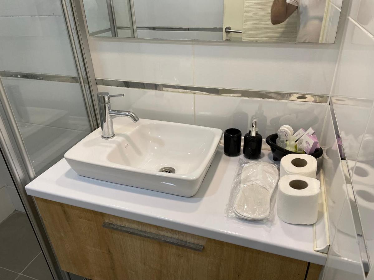 Girne Merkez Cozy 2+1 Daire Wifi +Netflix Apartment Luaran gambar